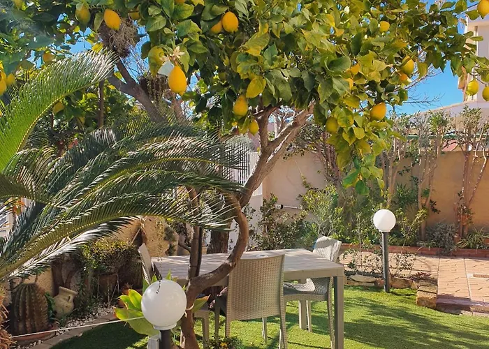 Da Nuccia Bed & Breakfast 3*